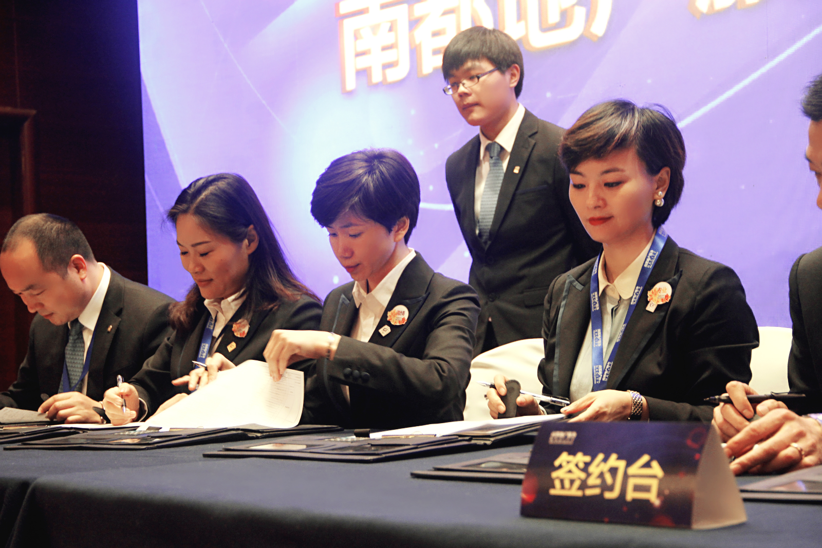 宝运莱：回首，是为了更美的开始