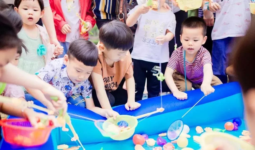 迎着两会春风，做新时代的担当者